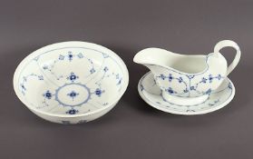 Schüssel und Sauciere, Musselmalet, Royal Copenhagen, um 1920