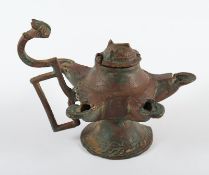 fünfflammige Öllampe, Bronze, seldschukisch, 11.-12.Jh.