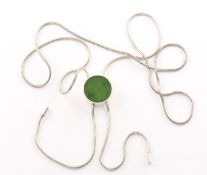Kette mit Anhänger, 925/ooo Silber, Jade, bez. Thomas Dawo Düsseldorf