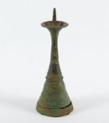 gotischer Leuchter, Bronze, wohl Nürnberg, 14./15.Jh.