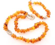 Bernsteinkette und Armband, 925/ooo Silber
