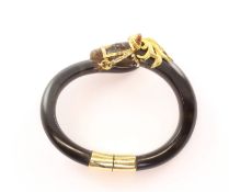 Armreif, 750/ooo GG, Horn u. kl. Diamanten, 35,6g