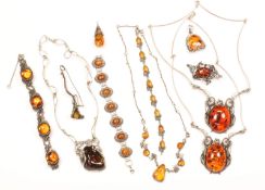 Konvolut Bernsteinschmuck, Silber