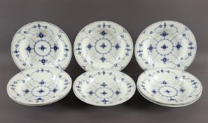 Satz von acht Suppentellern, Dekor Musselmalet, Royal Copenhagen, um 1894-1900
