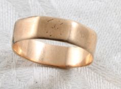 10kt Gold Ring Tested 1.8 Grams