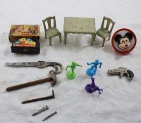 Kiddie Kamera, Cast Iron Doll House Table/Chairs