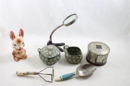 Vintage Kitchen Items & Collectibles