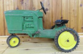 ERTL John Deere Model D-65 Pedal Tractor
