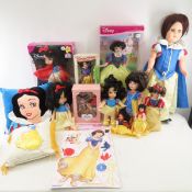 Snow White Dolls & Toys 2 Have Original Boxes