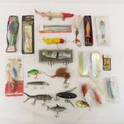 Vintage fishing lures, several in packages