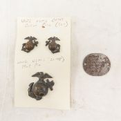 WW2 USMC Pins with dogtag