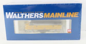 Walthers Mainline locomotive set 910-19948 NIB
