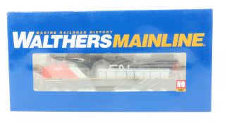 Walthers Mainline GE ES44 evolution locomotive