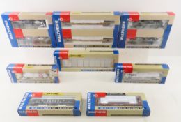 8 Walthers HO trains and sets NIP