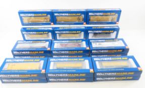 18 Walthers HO train cars NIP