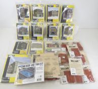 23 DPM HO Scale Model Kits- NIP