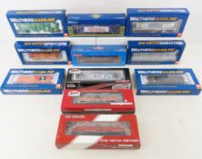 11 Walthers & Atlas HO Boxcars, Tankers NIP