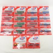 10 Semi Truck trailers & 8 Trailer 2 Packs- HO