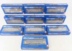 10 Walthers Mainline HO scale train cars NIP