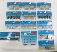 13 Scale Masters HO Car Loads & Accesories NIP