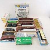 Walthers, Kar-Line, Athearn & More HO Train Models