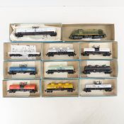 CN 7847 Locomotive & 10 HO Athearn Kit Cars