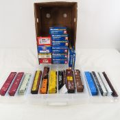 16 Wisconsin Central & Milwaukee Rd HO Cars