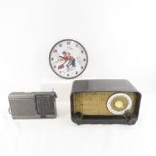 Vintage radio, clock radio & NHL clock