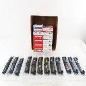 12 RTR HO Funnel Flow Tank Cars w/ Boxes