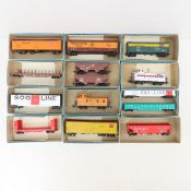 12 Athearn HO Model Kit Cars