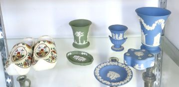 Wedgewood vases & collectibles