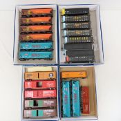 23 Double Door Box & Other HO Train Cars