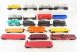 19 Lionel Train Cars, Tankers, Boxcars and More