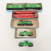 BN Switcher & 7 Athearn HO Model Kit Cars
