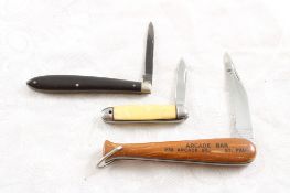 3 Mini Pocket Knives Colonial, America, No Name