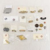 WWII US Military insignia & dog tags