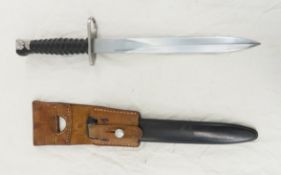 Swiss M1957 Victorinox Bayonet & Scabbard & Frog