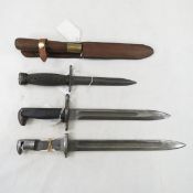 4 Bayonets / Fighting Knives