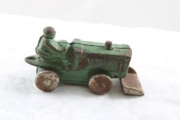 Cast Iron Kilgore 1931 Tractor w/Blade & Driver 4