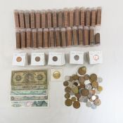 Collection of world coins & notes, most Canadian
