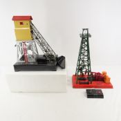 Lionel 455 Oil Derrick & Pumper and Coal Elevator