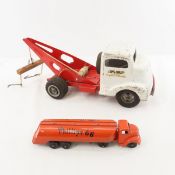 Smith Miller Tow Truck & Ralstoy Phillips 66 Truck