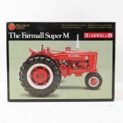 Farmall Super M Tractor, Ertl 4615-IHCO