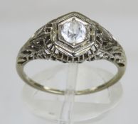 18kt Gold & White Sapphire Ring 2g, size 7