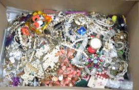 22+ lbs Vintage & Modern Jewelry for Wear & Repair