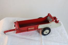 Tru Scale Manure Spreader Farm Toy