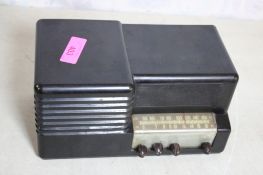 1946 Brewster Model 9 Walnut Bakelite Tube Radio