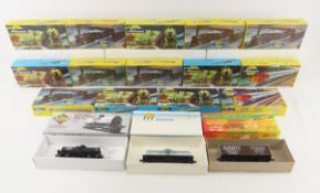 17 HO Completed Kits – Original Boxes