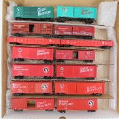 14 HO scale Great Northern Freight cars