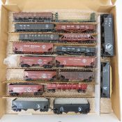 18 HO scale Great Northern Freight cars